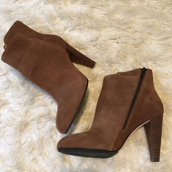 ELIE TAHARI DARYN CAMEL GENUINE LEATHER SUEDE BOOTIES - Picture 9 of 10